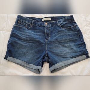 Signature by Levi Strauss Mid Rise Denim Shorts